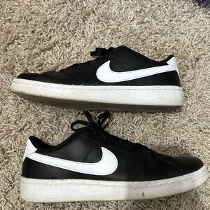 Nike court royale ac